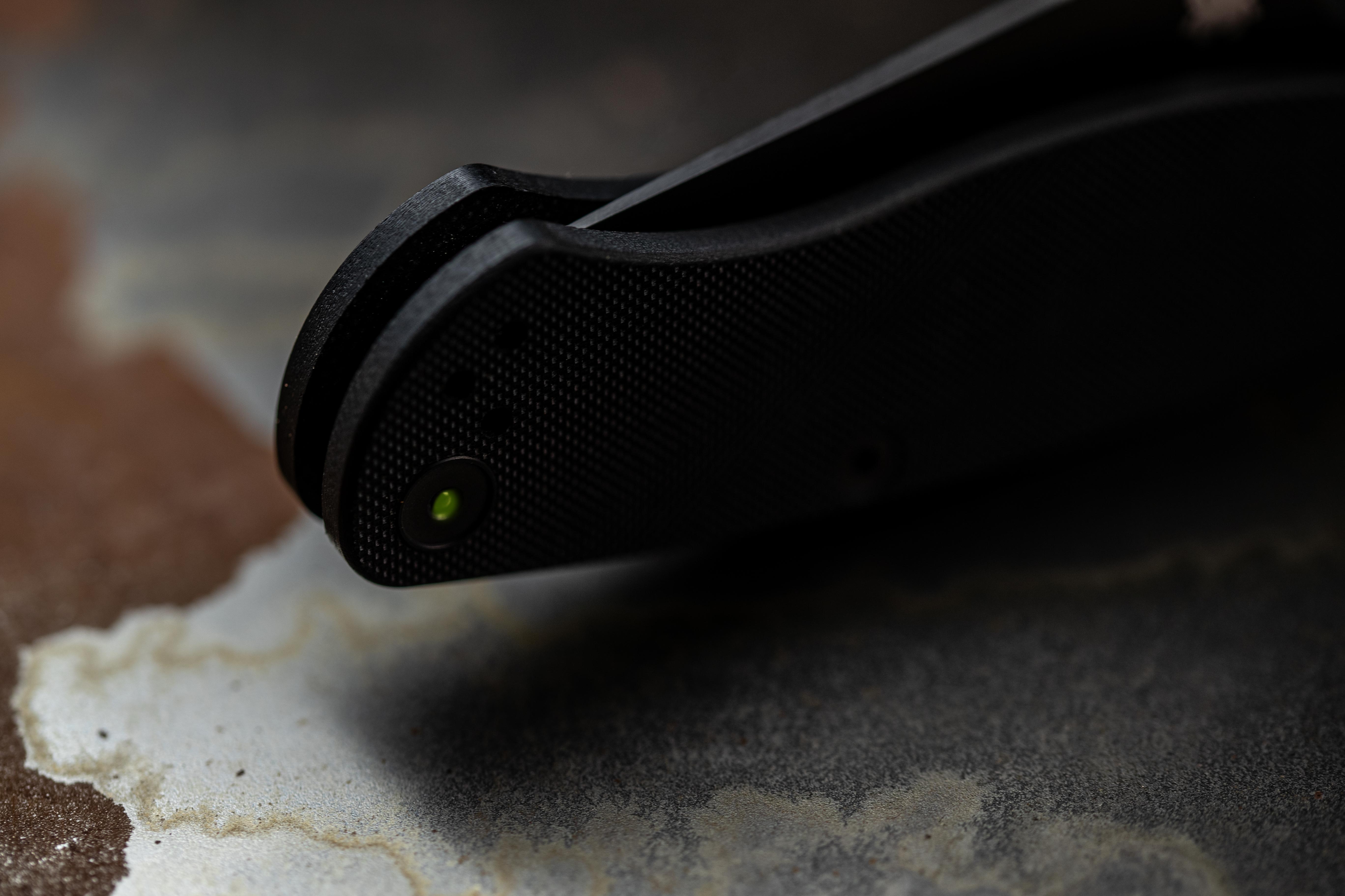 Tritium Lanyard Hole Plug for Spyderco Knives – Glow Rhino